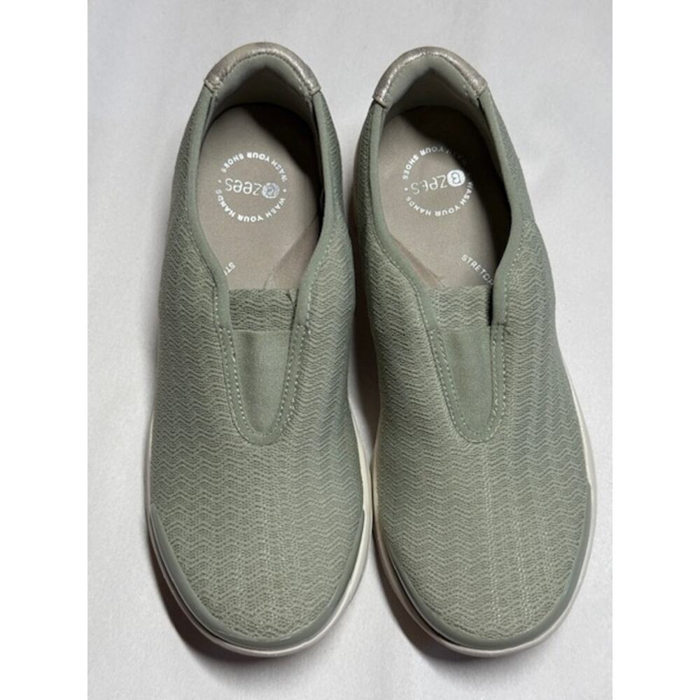BZees Slip-On Comfort Shoes Sage Green Washable Sneakers, Stretch Knit, Size 9
